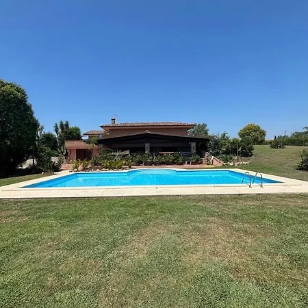 Country Villa Latina